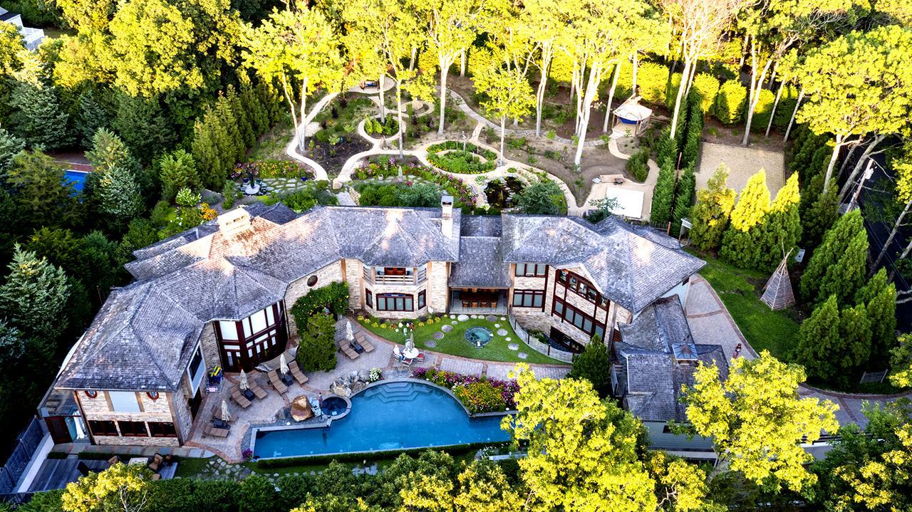 East Hampton Art House Bed And Breakfast Bagian luar foto